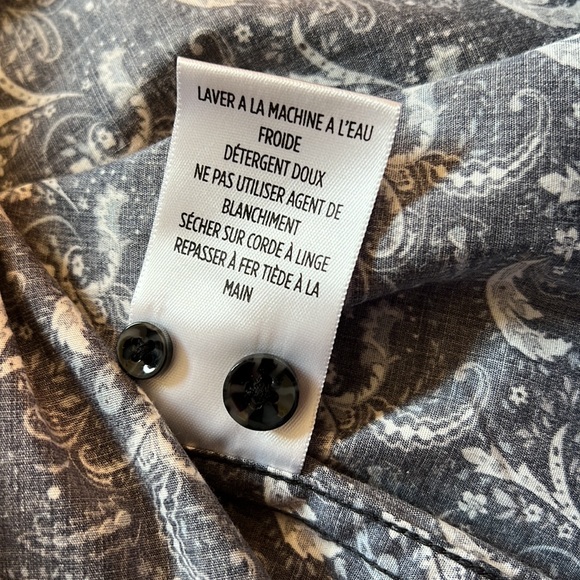 NWOT Robert Graham button down full sleeve dress shirt - Picture 8 of 8